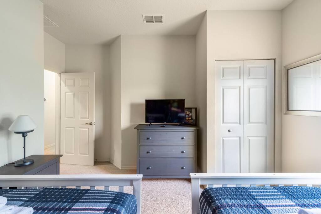 Super Comfy And Spacious 3 Bedroom 10 Minutes From Disney, With Major Shopping 4 Minutes Away Kissimmee Kültér fotó