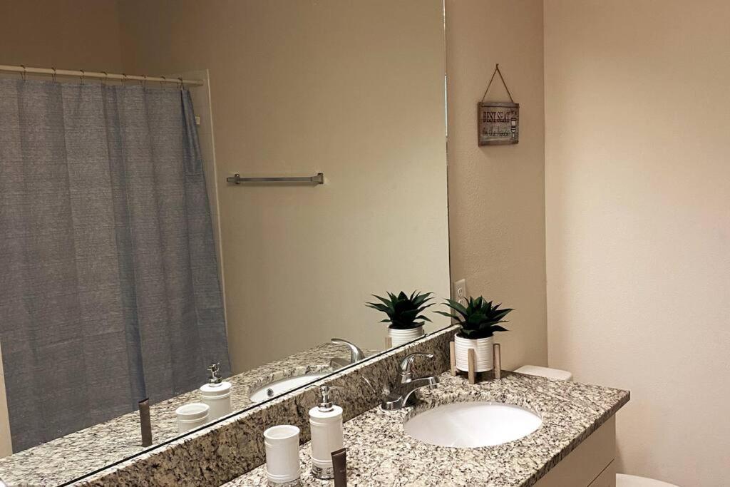Super Comfy And Spacious 3 Bedroom 10 Minutes From Disney, With Major Shopping 4 Minutes Away Kissimmee Kültér fotó