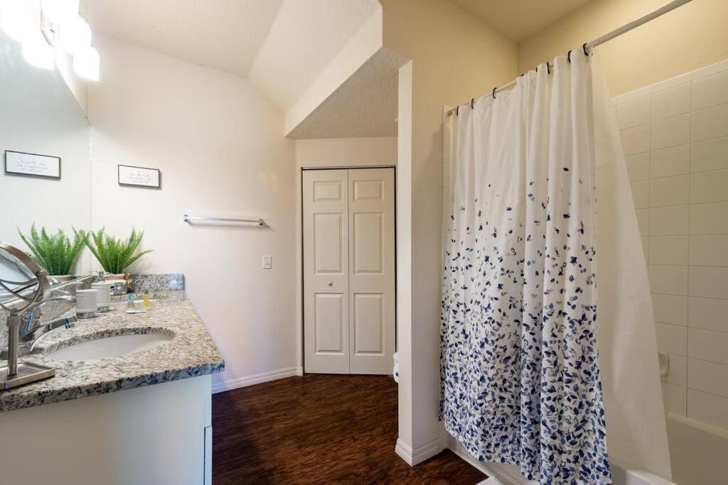 Super Comfy And Spacious 3 Bedroom 10 Minutes From Disney, With Major Shopping 4 Minutes Away Kissimmee Kültér fotó